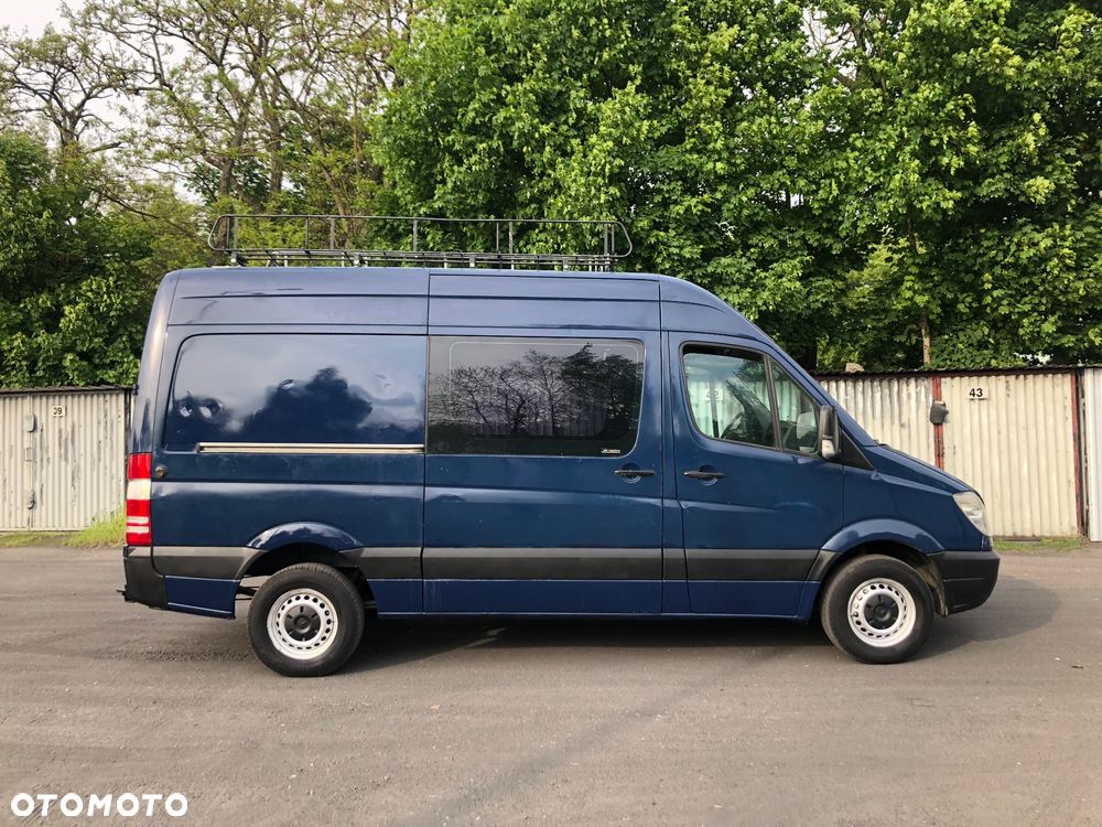 Mercedes-Benz Sprinter - 2