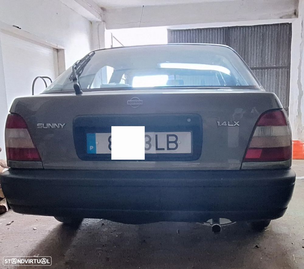Nissan Sunny - 2