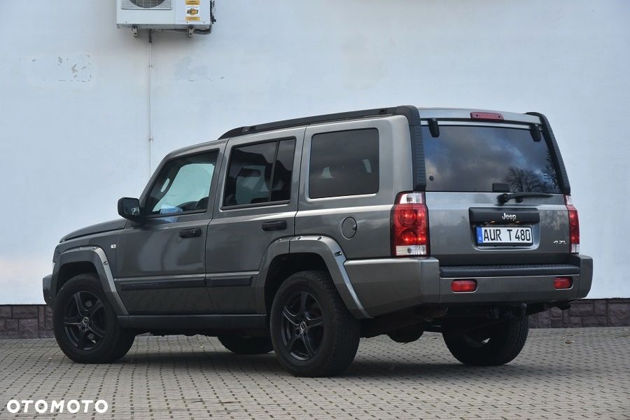 Jeep Commander - 12