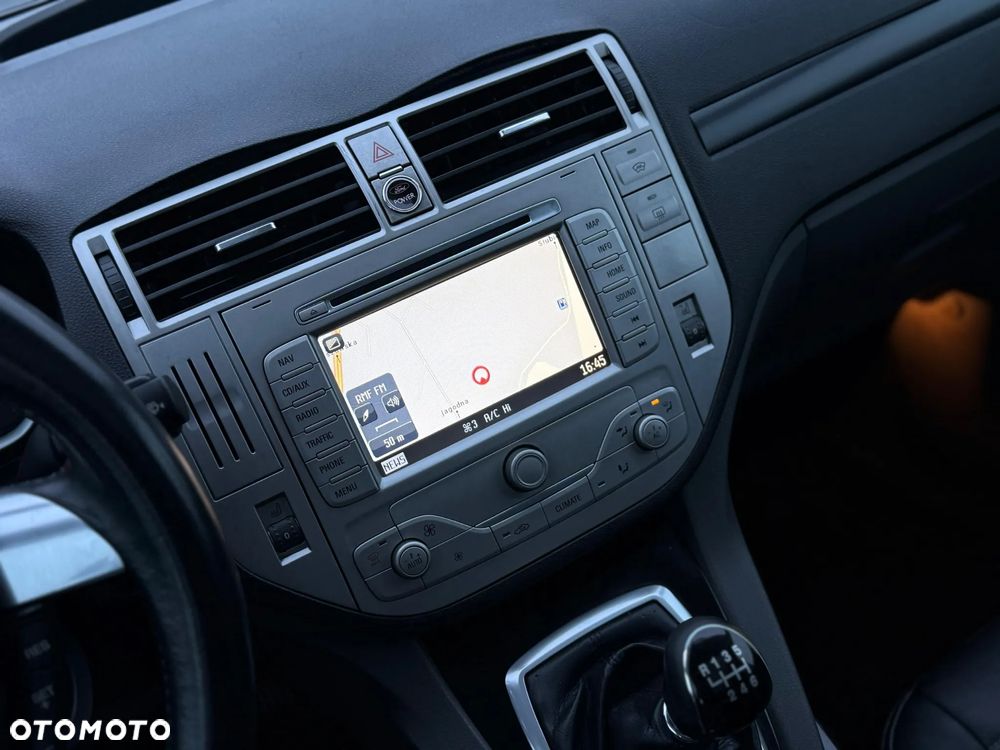 Ford Kuga 2.0 TDCi 4x4 Titanium - 19