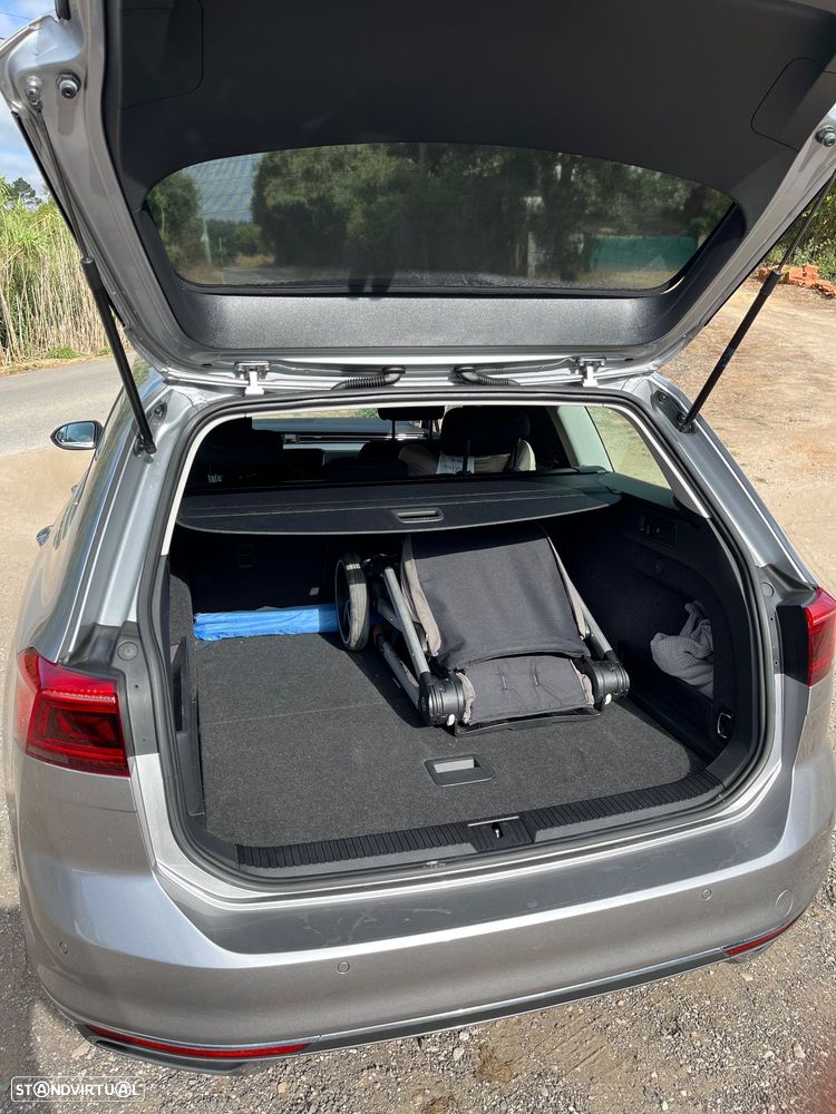 VW Passat Variant - 10