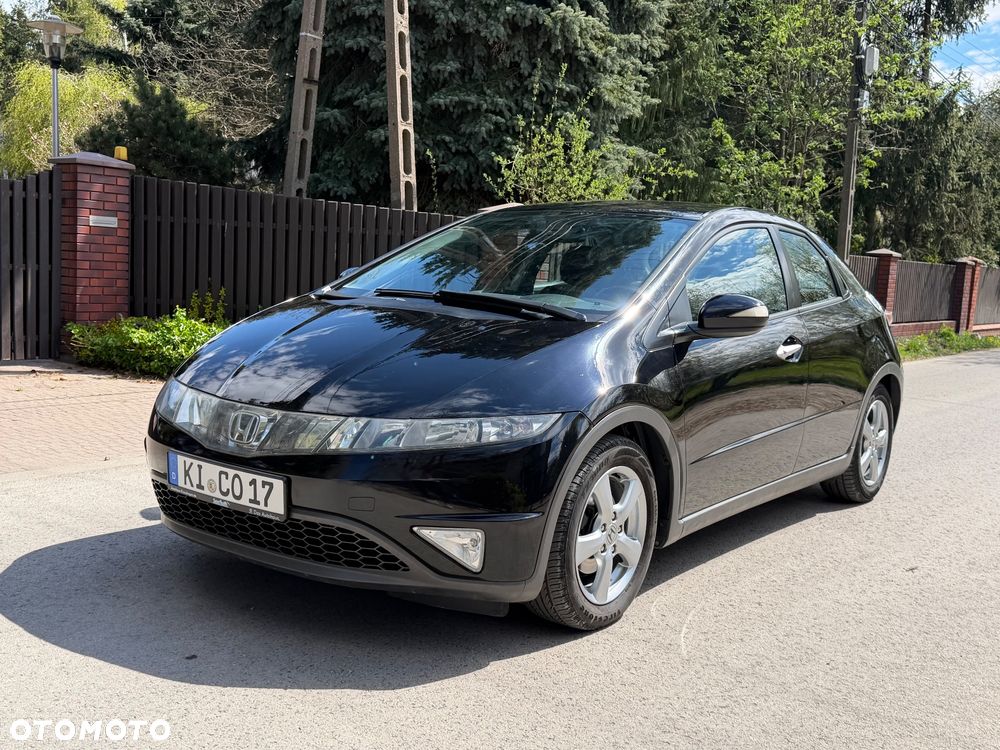 Honda Civic 1.4i LS - 2