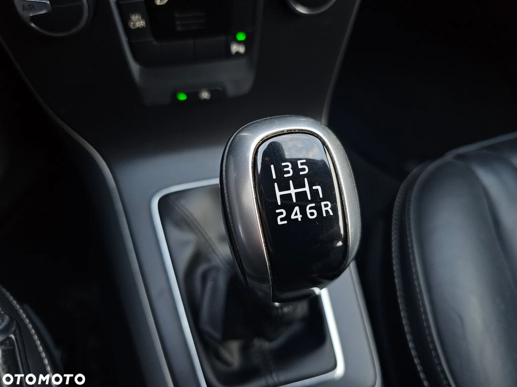 Volvo V40 T2 Summum - 30