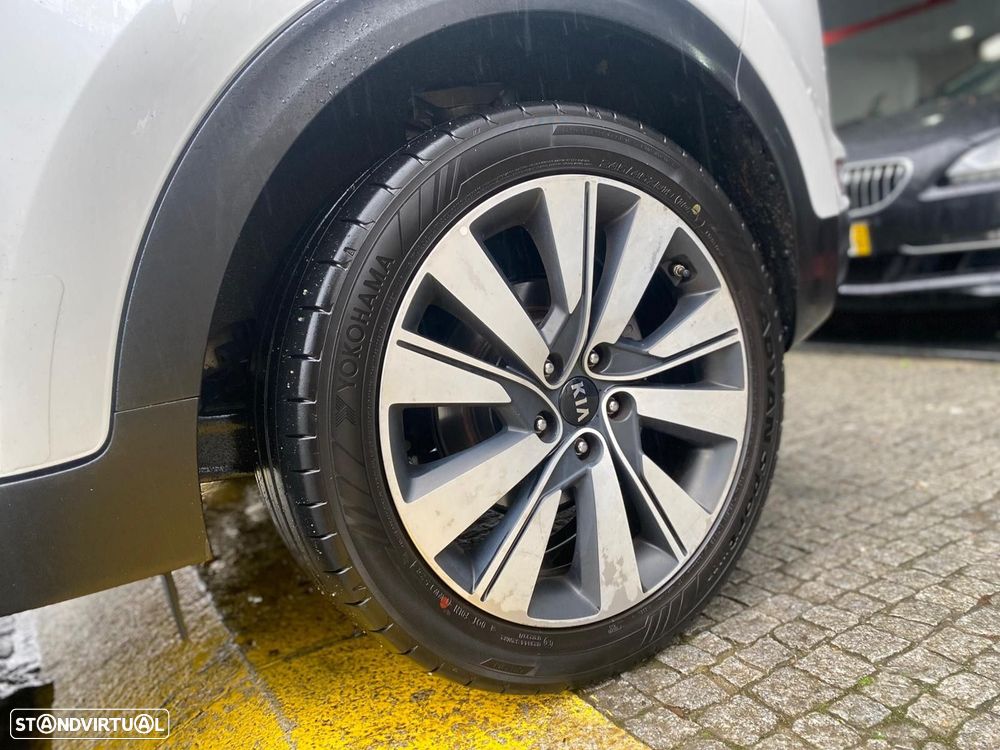 Kia Sportage 1.7 CRDI ISG Nav Line - 11