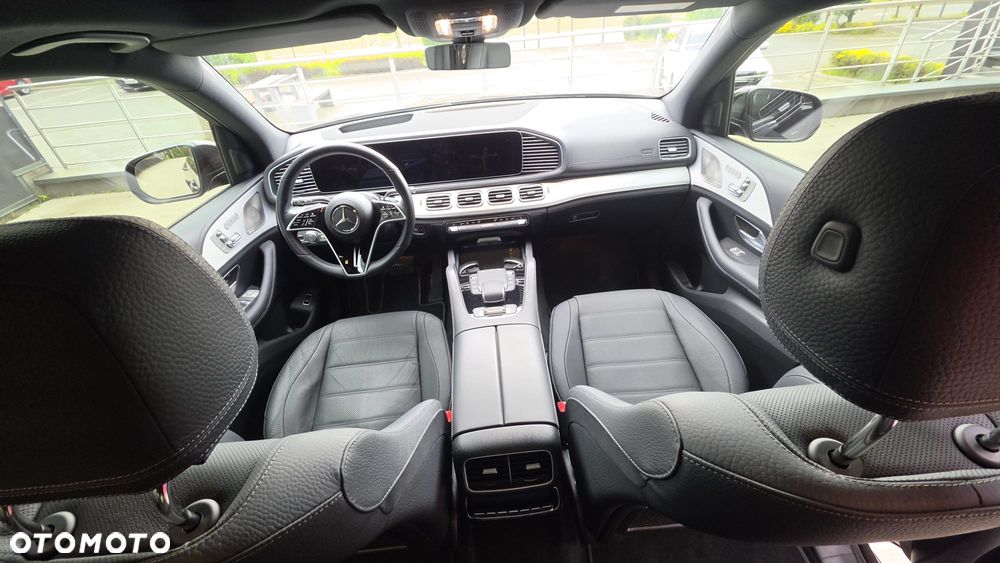 Mercedes-Benz GLE - 24