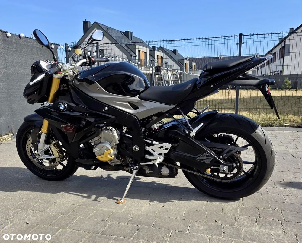 BMW S - 2