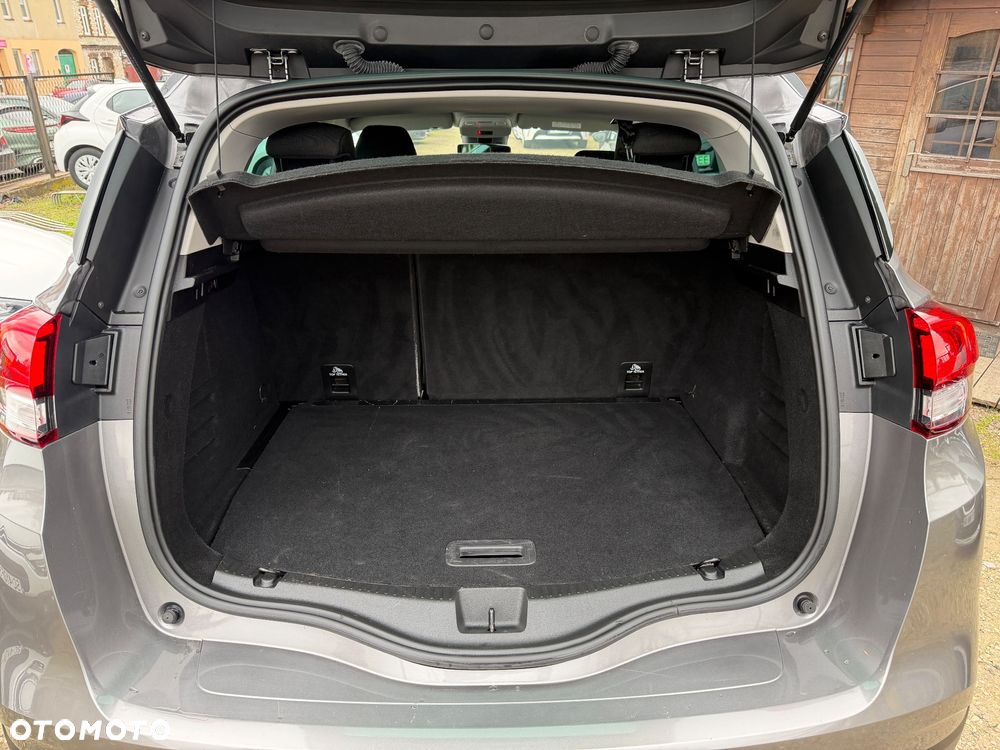 Renault Scenic - 24