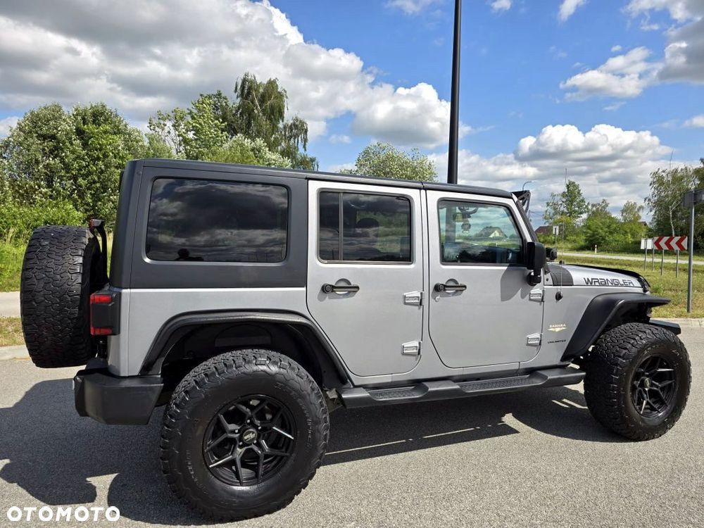Jeep Wrangler 3.6 Unlim Sahara - 18