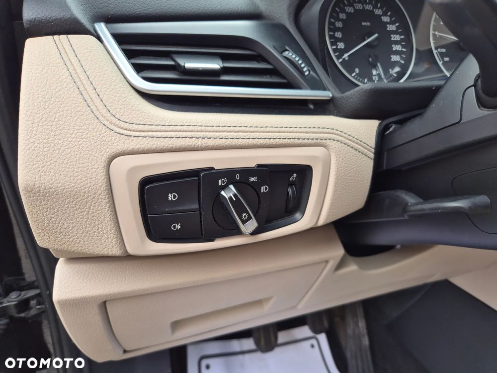 BMW Seria 2 216i Active Tourer Luxury Line - 10
