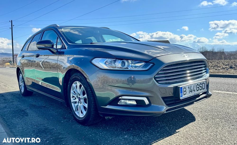 Ford Mondeo 2.0 TDCI Powershift Titanium - 1