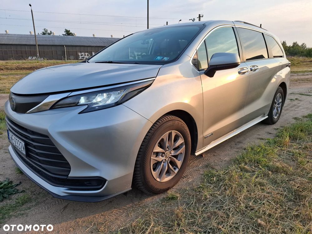 Toyota Sienna - 18