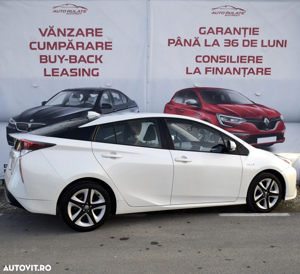 Toyota Prius (Hybrid) Sol Plus - 4