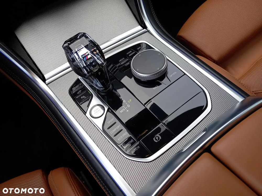 BMW Seria 8 - 10
