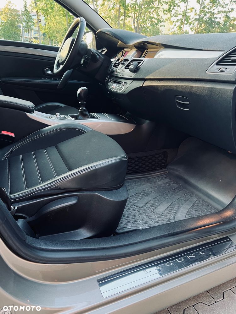 Renault Laguna - 11