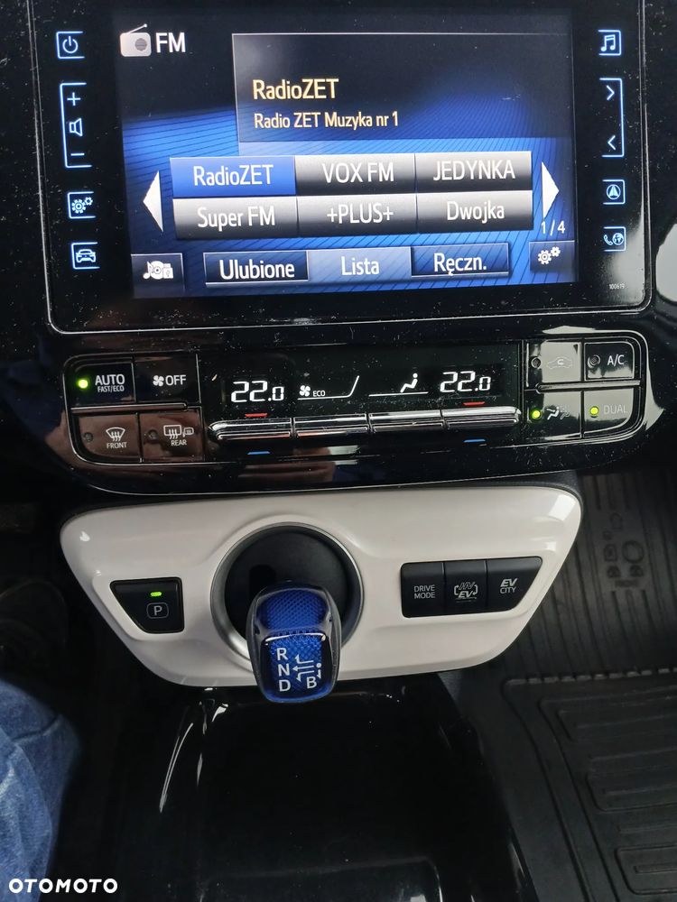 Toyota Prius 1.8 Hybrid Prestige - 18