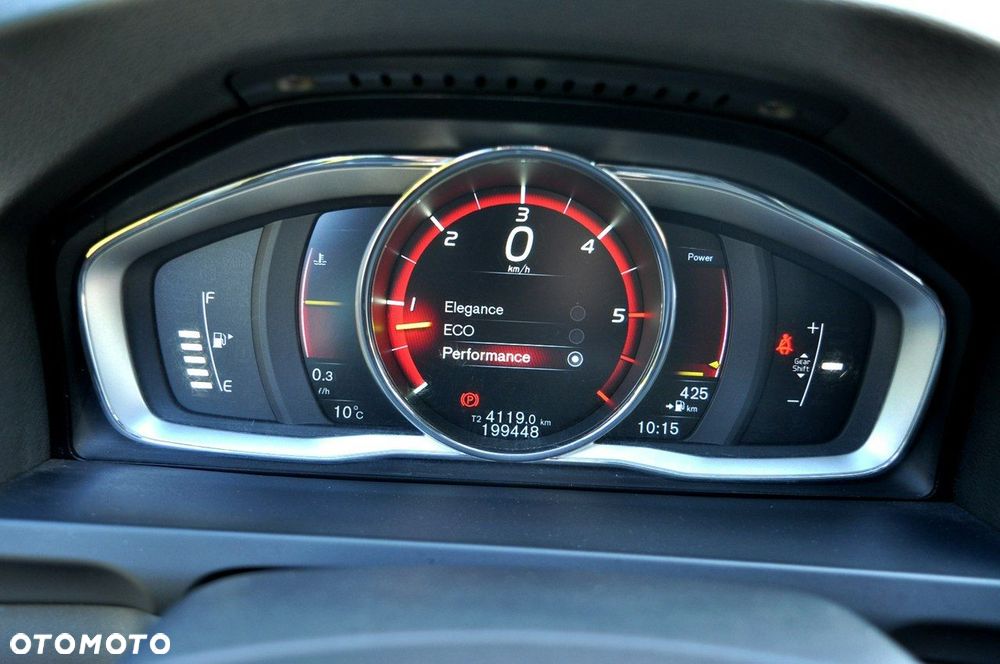 Volvo V60 D3 Summum - 17