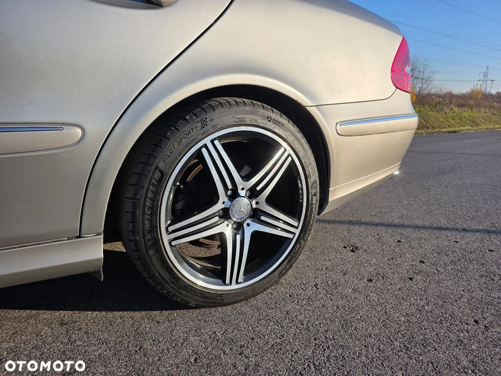 Mercedes-Benz Klasa E - 14