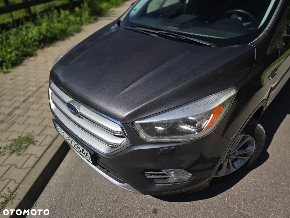 Ford Kuga 1.5 EcoBoost 2x4 Business Edition - 35