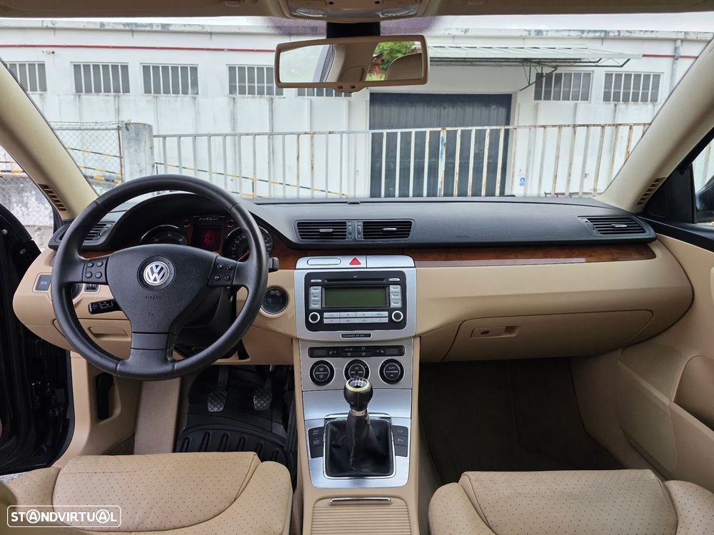 VW Passat Variant 2.0 TDI Confortline - 6