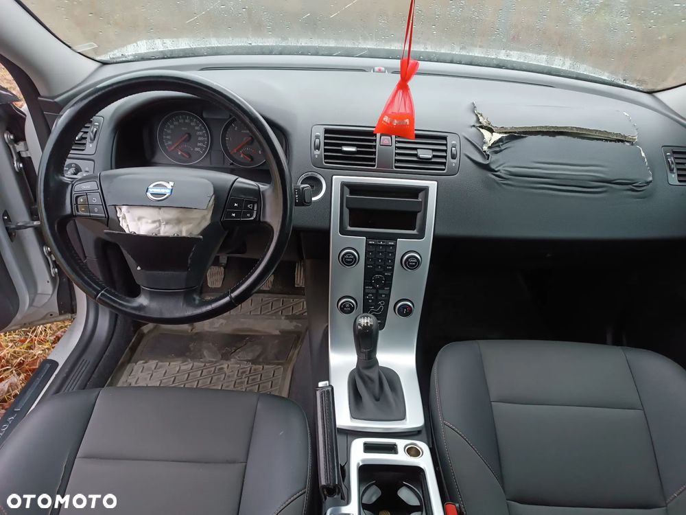 Auto na części - VOLVO S40 II 1.6 WSZYSTKIE CZĘŚCI  SILNIK SKRZYNIA Lakier 492 Silnik Skrzynia Drzwi Klapa Zderzak Lampa Lusterko Szyba Szyberdach Panorama Deska Kokpit Sterownik Moduł Czujnik Licznik Wyświetlacz Kierownica - 12