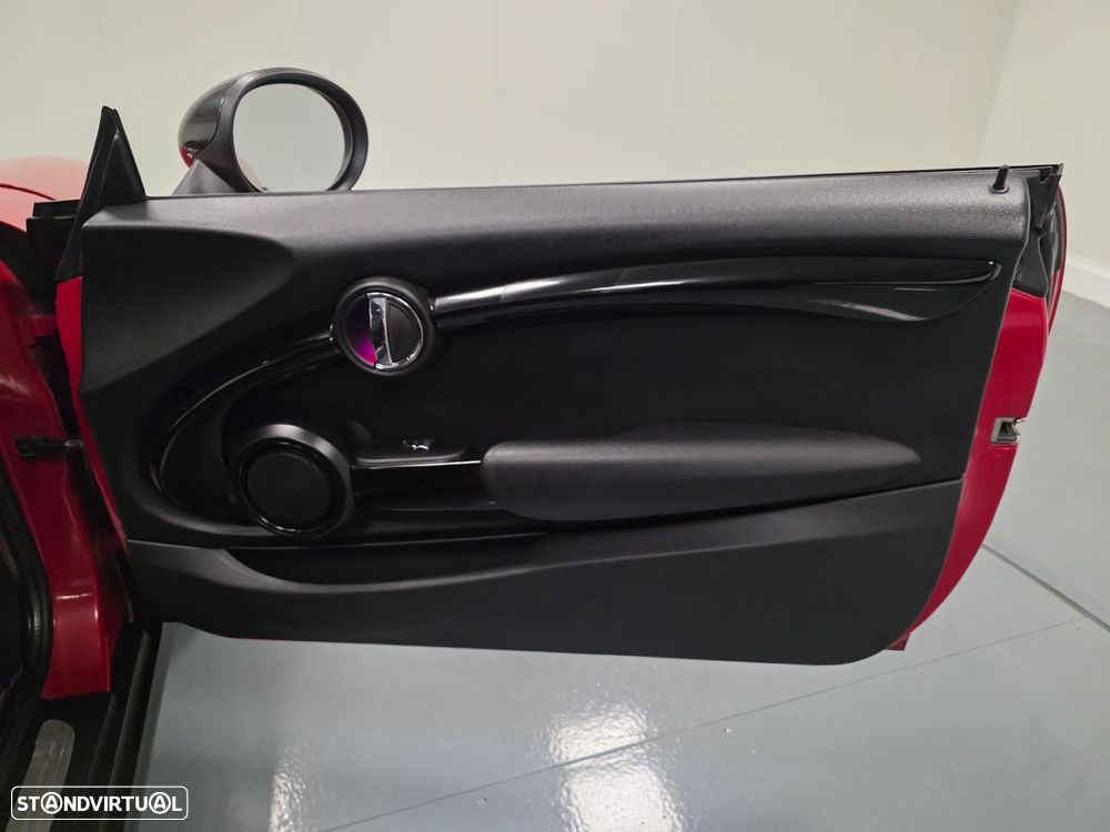 MINI 3 Portas Cooper D 60 Years Chili - 39