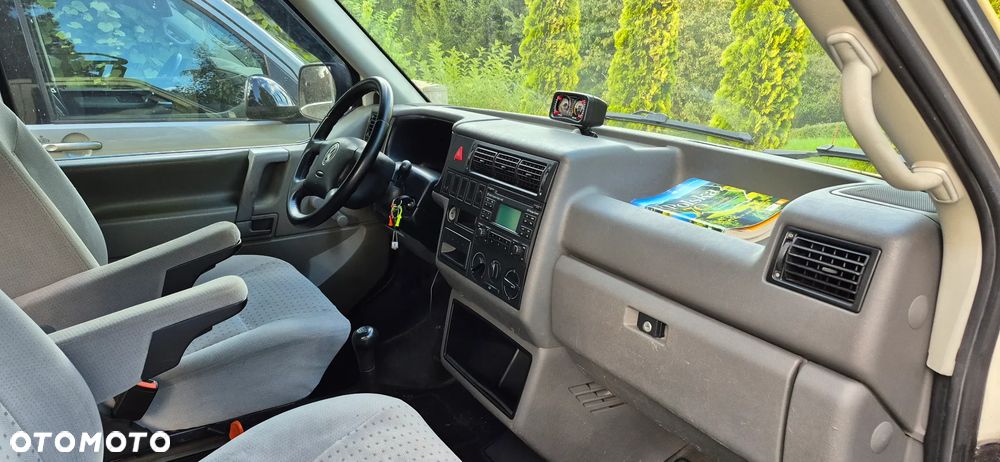Volkswagen Transporter - 9