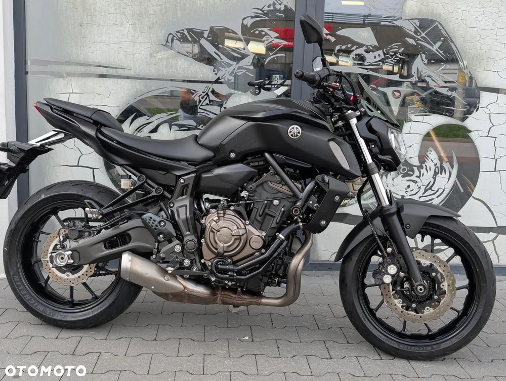 Yamaha MT - 4