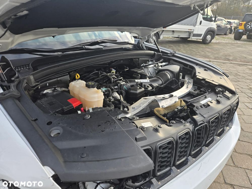 Jeep Grand Cherokee - 13