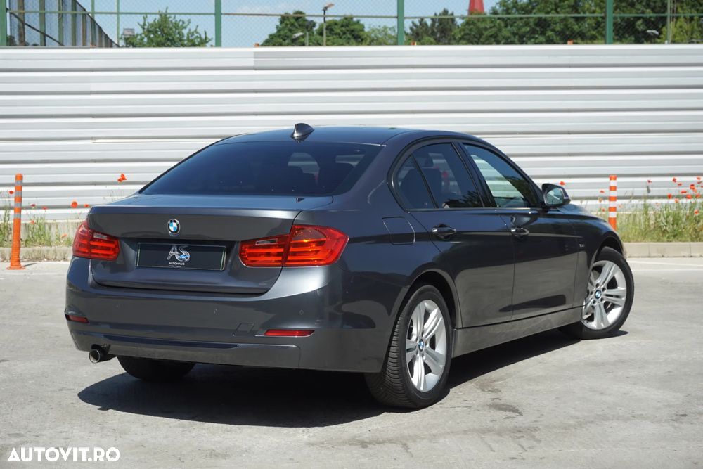 BMW Seria 3 320d DPF Aut. Edition Sport - 2