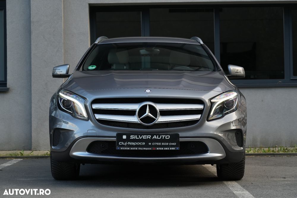 Mercedes-Benz GLA 220 d 4MATIC 7G-DCT - 29