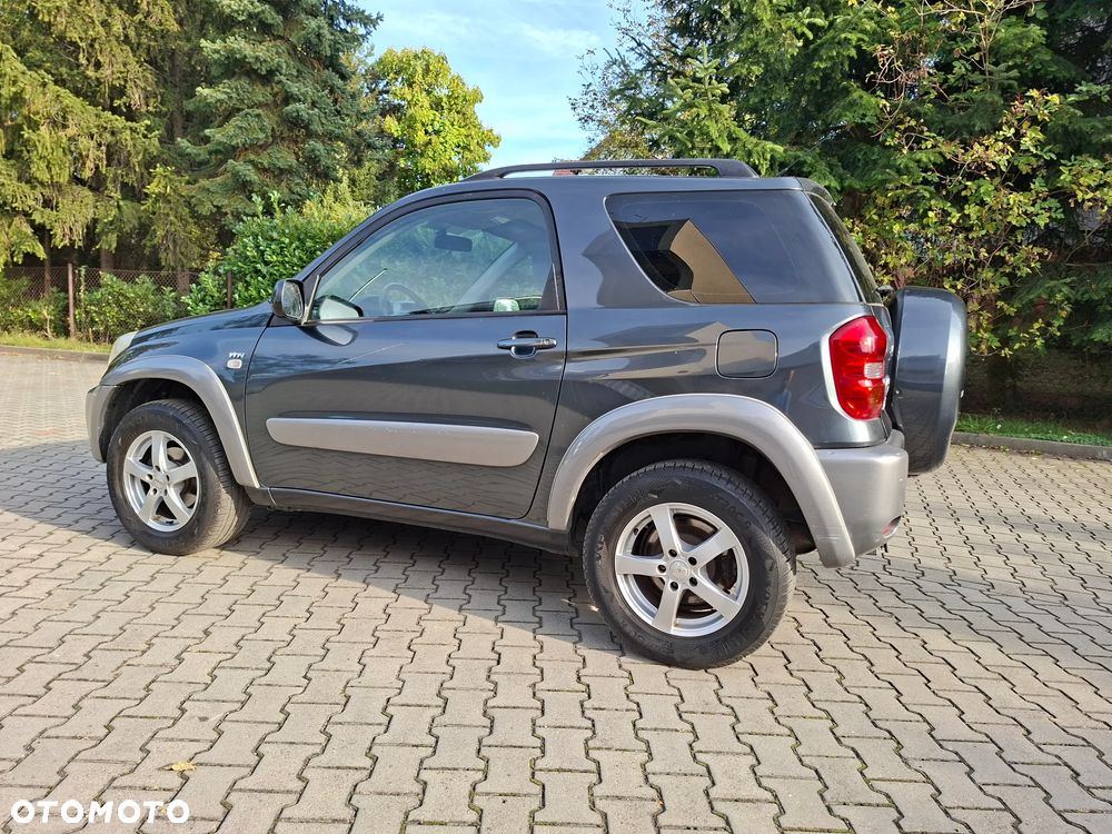 Toyota RAV4 - 7