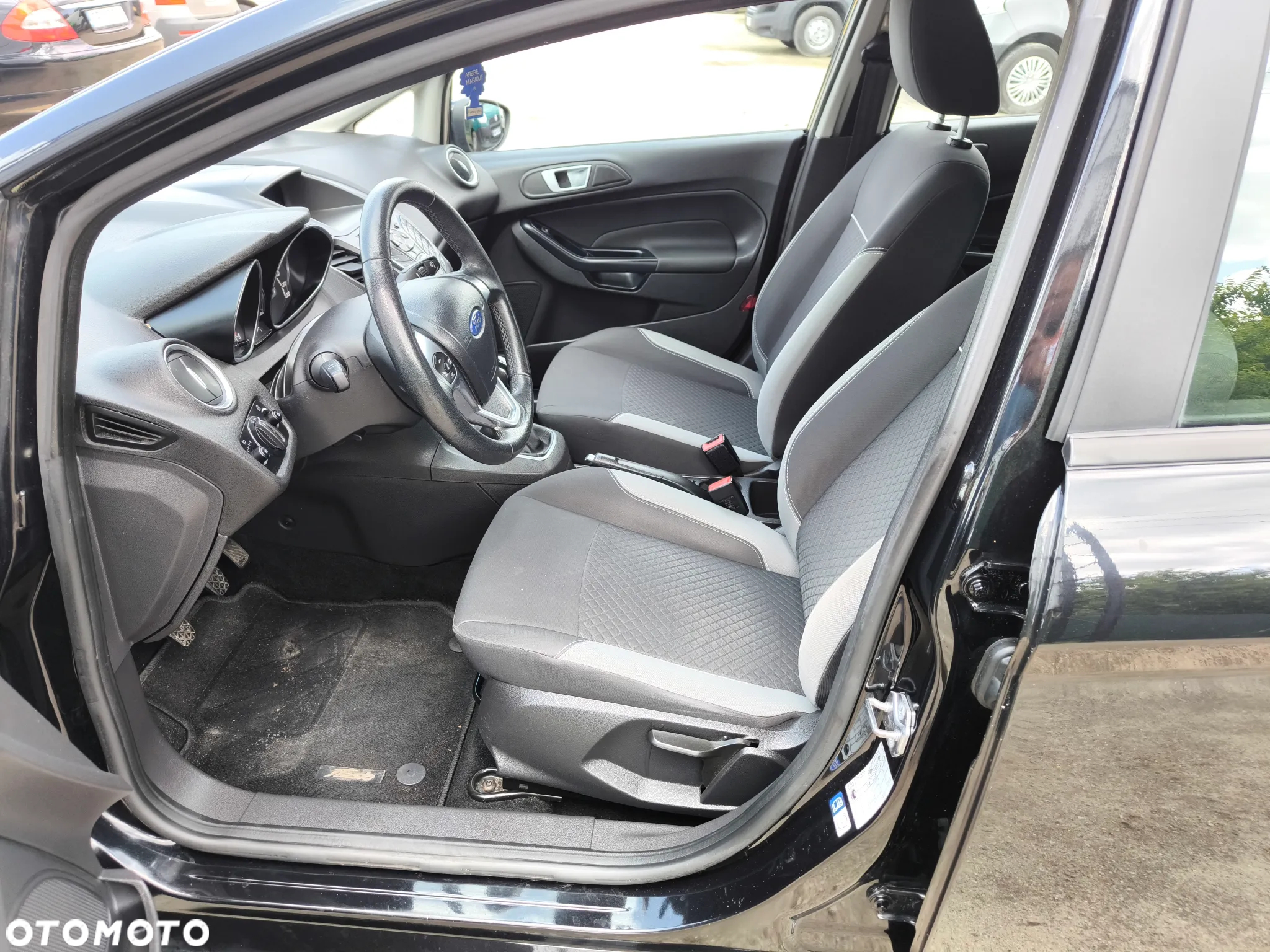 Ford Fiesta 1.0 EcoBoost Gold X - 13
