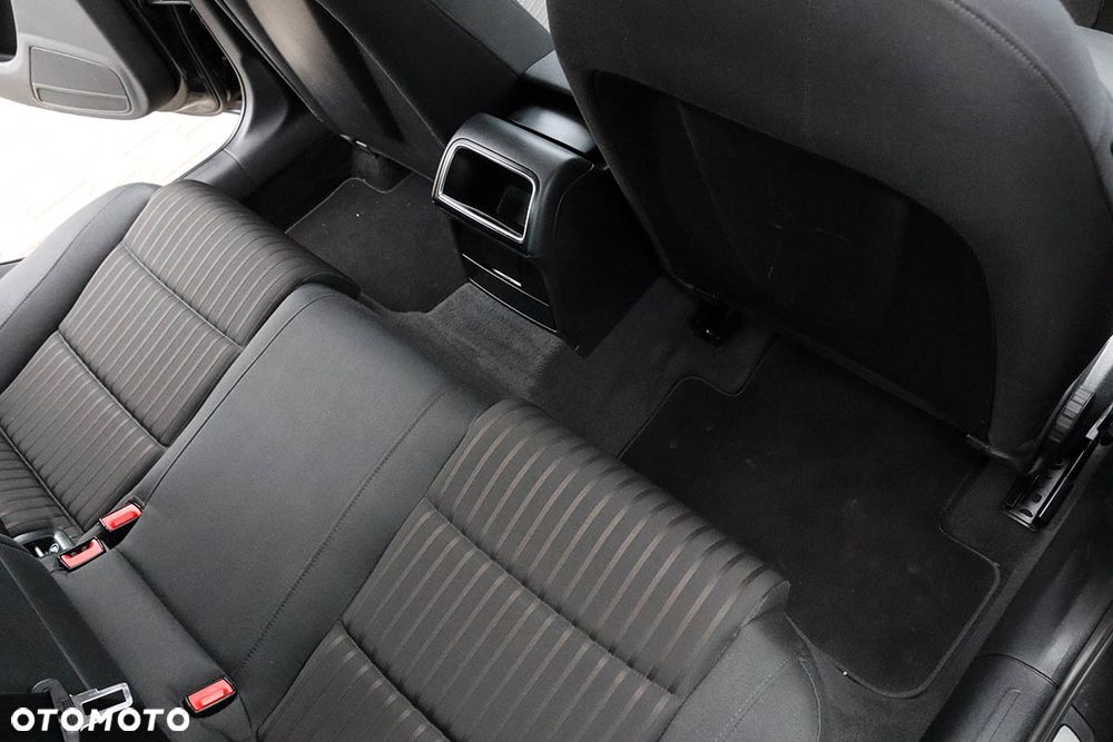 Audi A4 Limousine 2.0 TDI DPF Ambition - 29