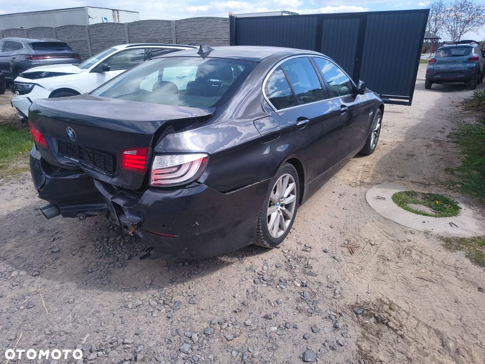 BMW Seria 5 525d Sport-Aut - 5