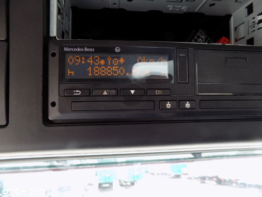 Mercedes-Benz 3243 AROCS - 12