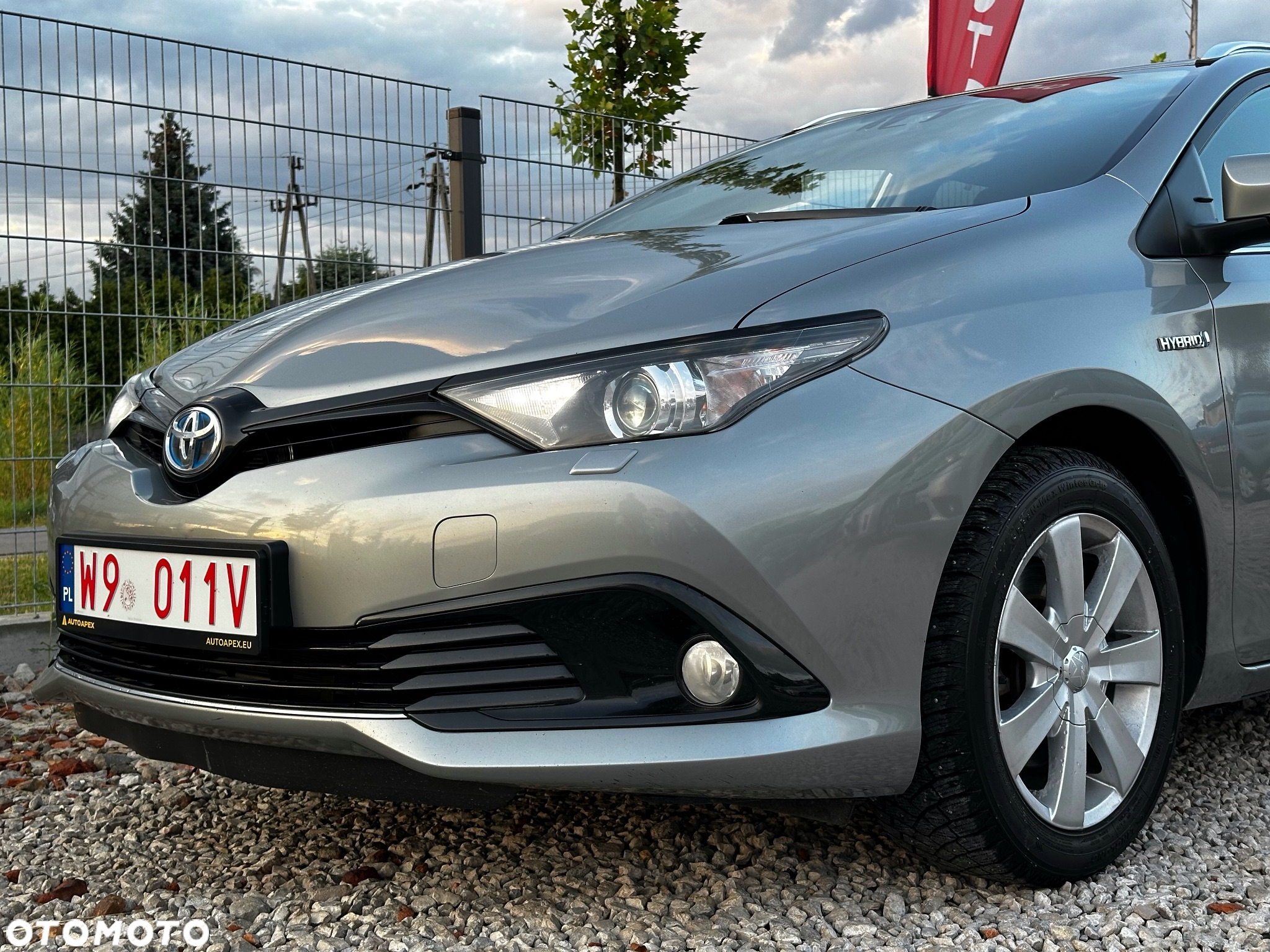 Toyota Auris 1.8 VVT-i Hybrid Automatik Cool - 4