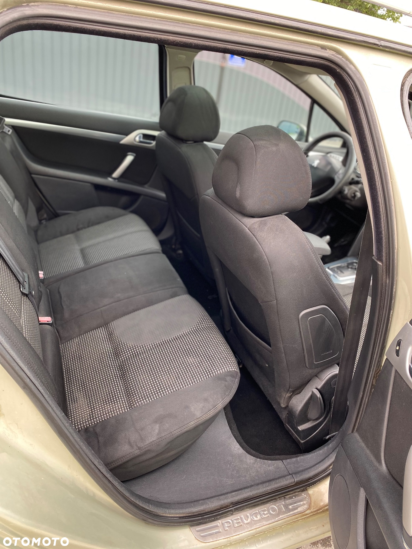 Peugeot 407 - 10