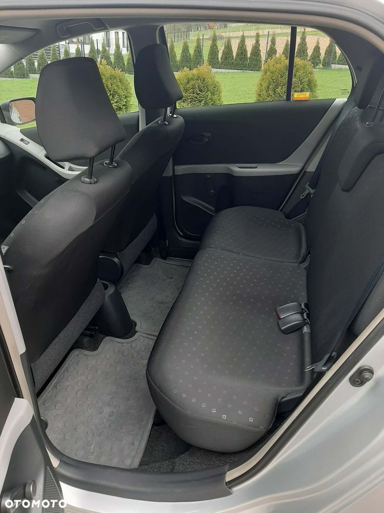 Toyota Yaris 1.3 Luna - 10