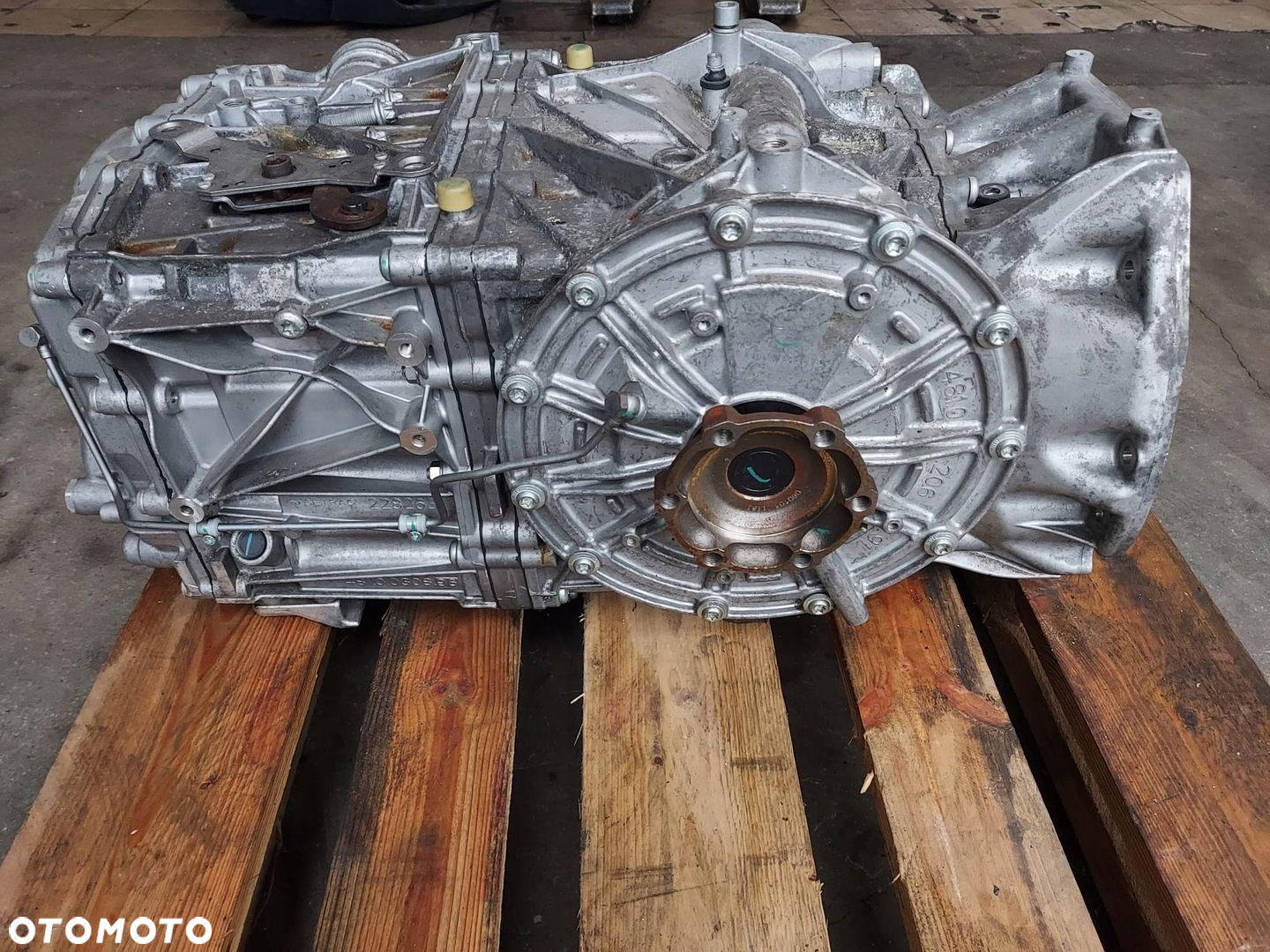 SKRZYNIA BIEGÓW FERRARI 488 GTB 4810030896 - 4