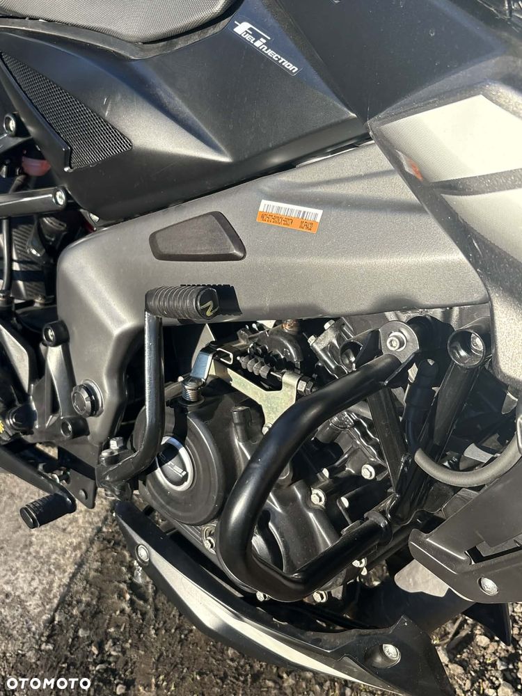 Bajaj Pulsar - 8