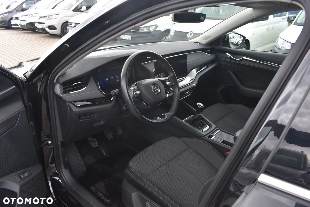 Skoda Octavia 1.5 TSI ACT Style - 12