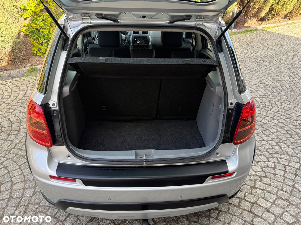 Suzuki SX4 1.6 VVT 4x4 Comfort - 32