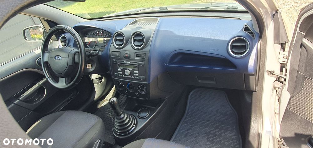 Ford Fiesta 1.25 - 8