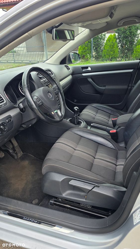 Volkswagen Golf 1.4 TSI MATCH - 12