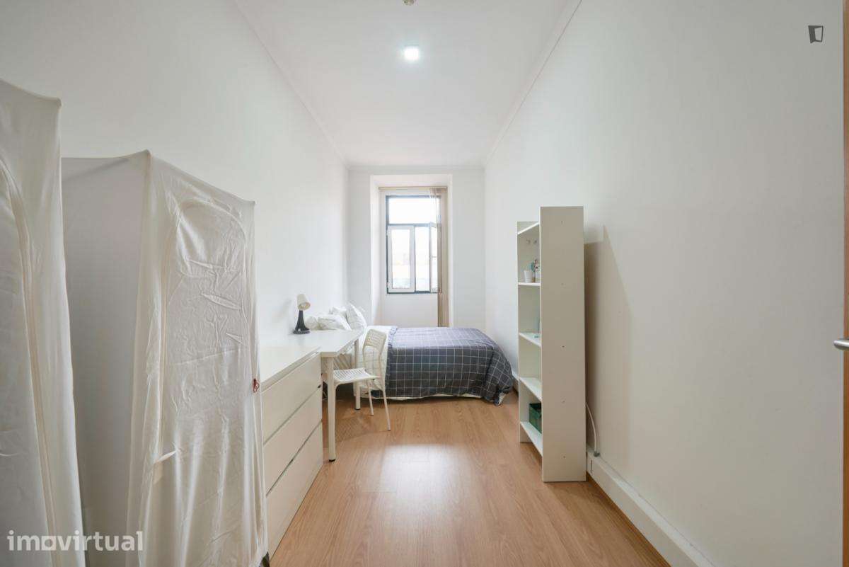 Quarto - localizado em Entrecampos Lisbon - Grande imagem: 2/12