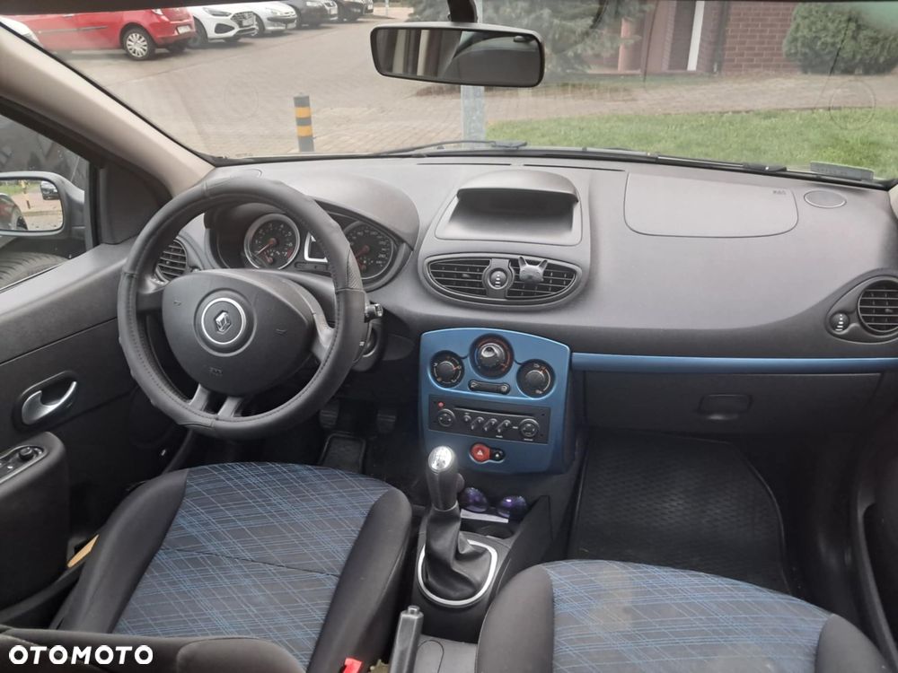 Renault Clio 1.2 16V Authentique - 7