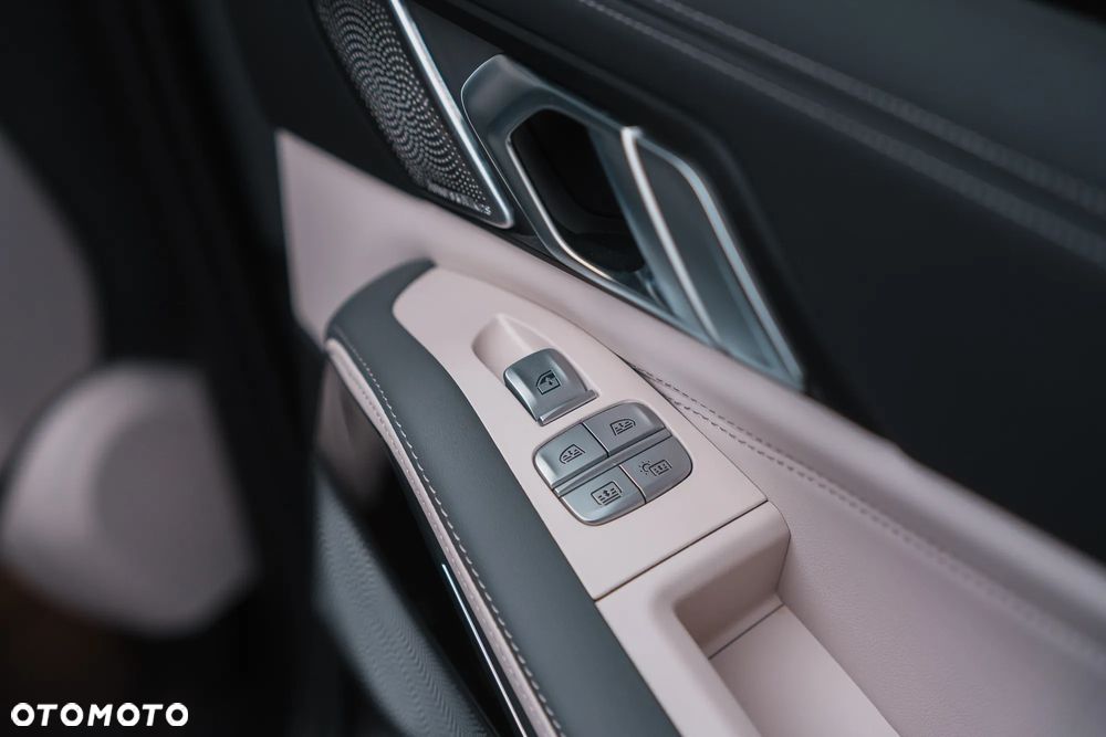 BMW X7 - 24