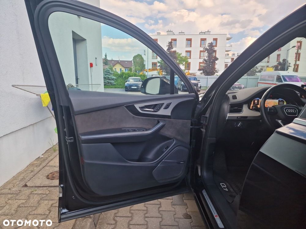 Audi Q7 50 TDI mHEV Quattro S Line Tiptr - 11