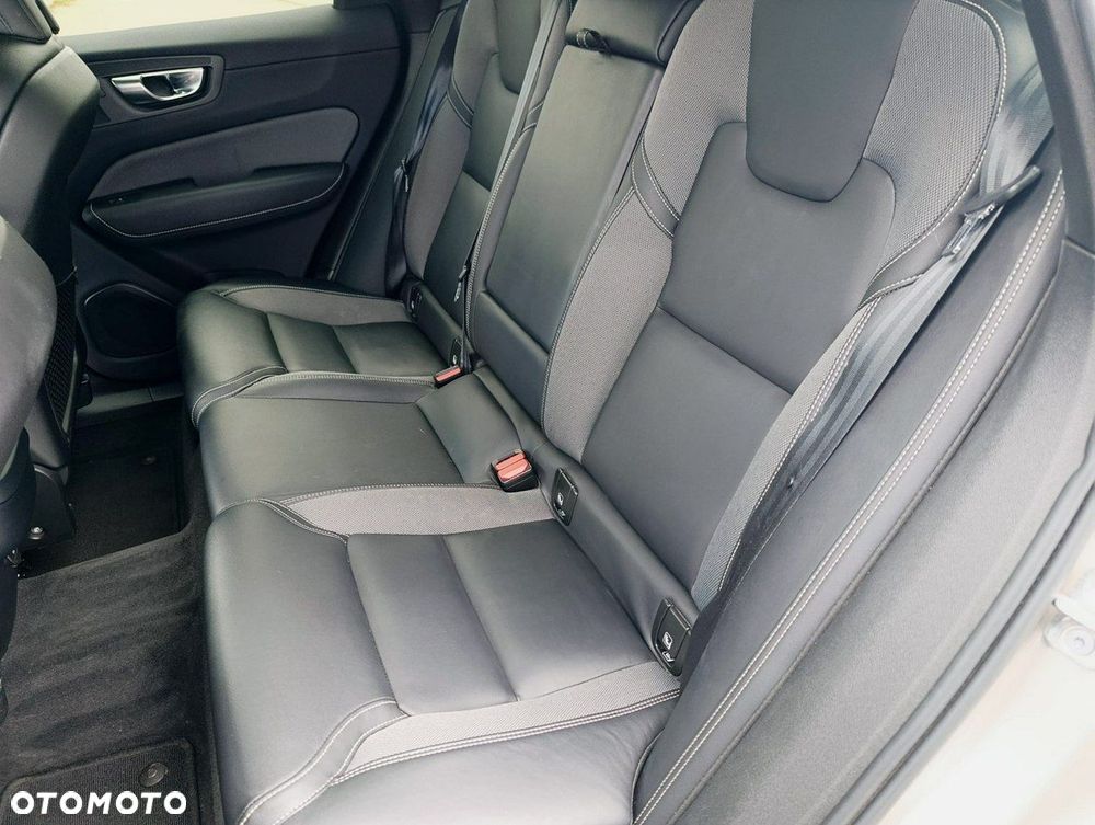 Volvo XC 60 - 18
