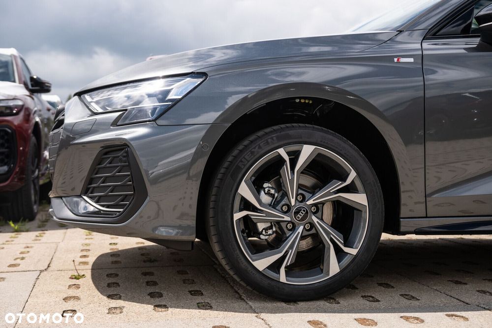 Audi A3 Sportback - 6